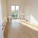Three-bedroom apartment with parking space Breeze