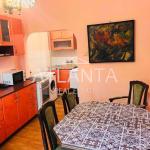Floor of a 2-bedroom house - 650 euros in the center of Varna