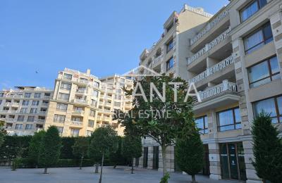 Spacious two-bedroom apartment + parking space in the prestigious complex Varna South Bay Beach Residence - Varna