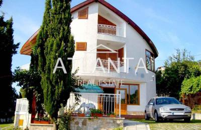 Family hotel in the area of ​​Chaika / Kabakum resort, Varna - a working business 500 m from the sea