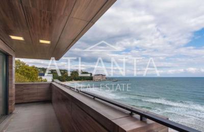 Two-bedroom apartment with UNHIDDEN SEA VIEW in a Luxury Building on the seashore
